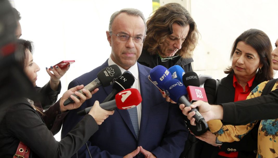 Σταϊκούρας: «Δεν βάζω το χέρι μου στη φωτιά ότι δεν γίνεται λαθρεμπόριο καυσίμων με τα τρένα»