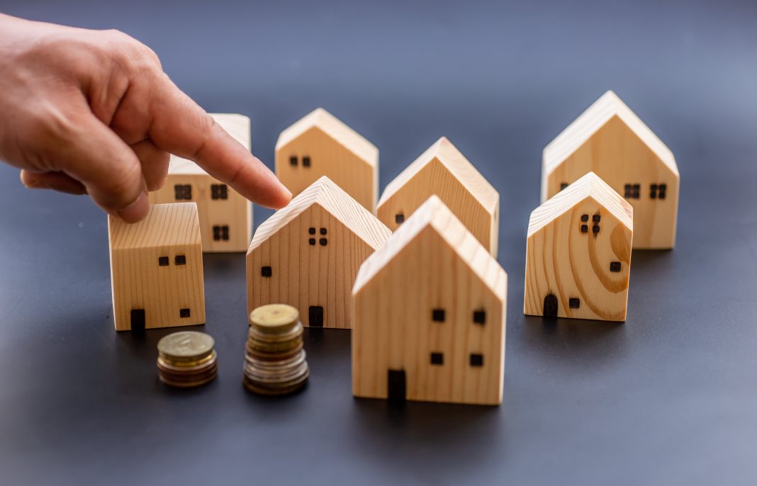 Ακίνητα: Ο καθαρός μέσος μισθός όσο ένα ενοίκιο για την Αθήνα