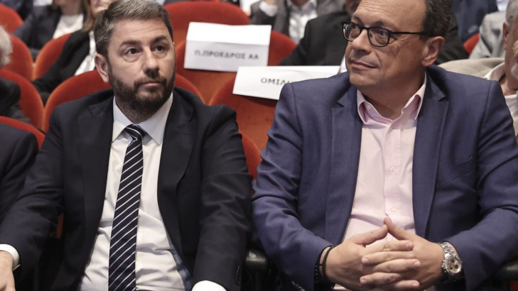 Η προοδευτική συνεργασία και η αυτόνομη πορεία που διαλύει το ΠΑΣΟΚ