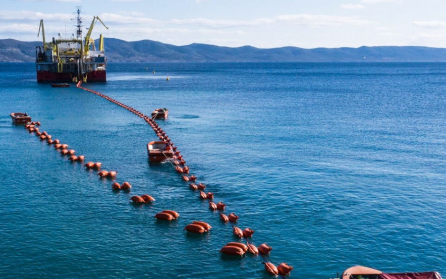 H γαλλική Meridiam μπαίνει με 49,9% στην ηλεκτρική διασύνδεση Ελλάδας – Κύπρου