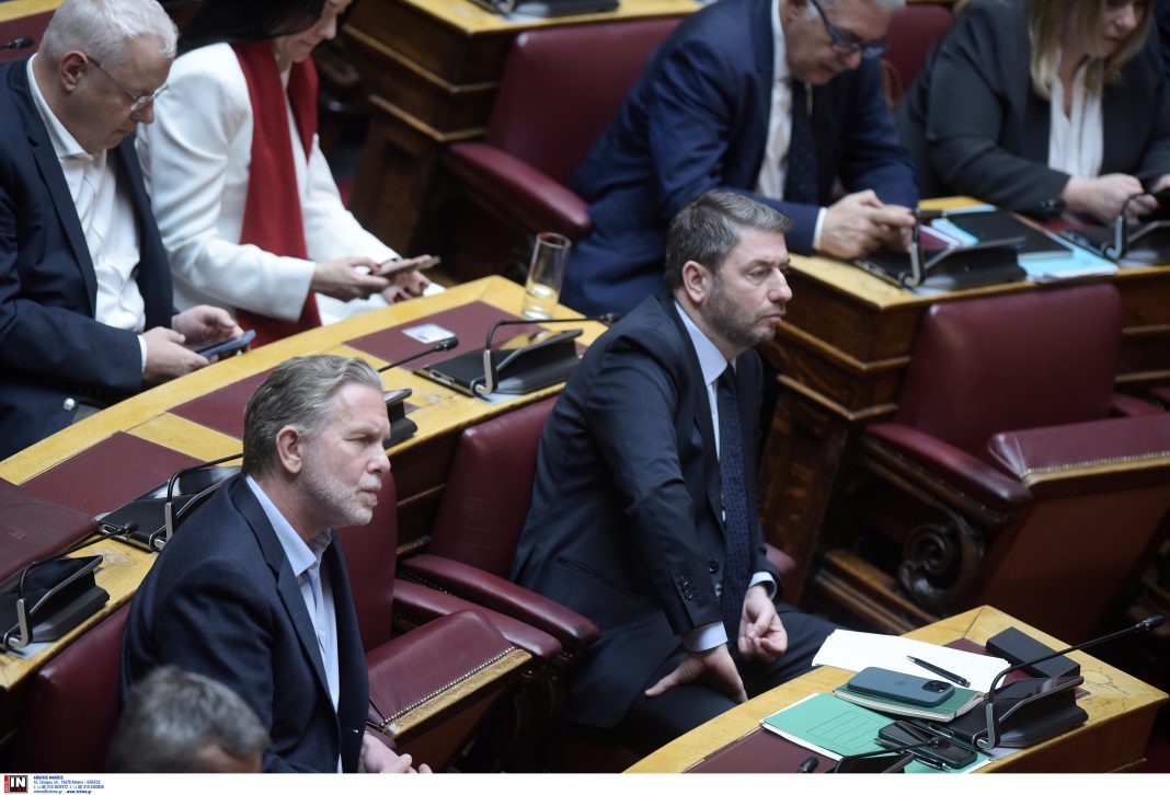 Το ΠΑΣΟΚ γίνεται συμπλήρωμα της ΝΔ – Ο ρόλος Διαμαντοπούλου και οι αντιδράσεις Γερουλάνου