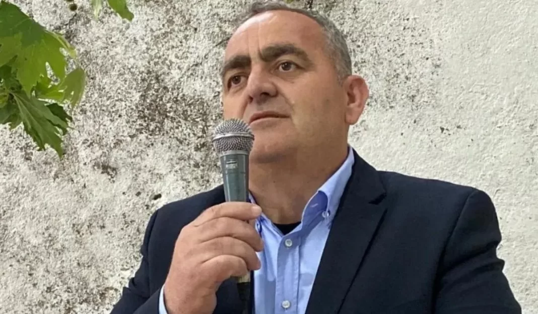 Φρέντης Μπελέρης: Για πρώτη φορά παππούς ο ευρωβουλευτής της ΝΔ