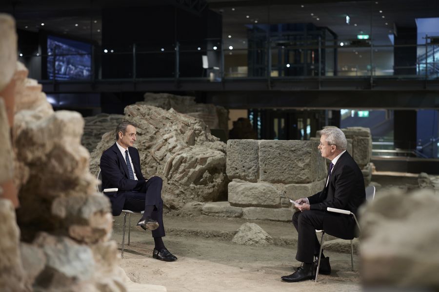 Ο Μητσοτάκης βάζει στην ατζέντα τις κυβερνήσεις συνεργασίας