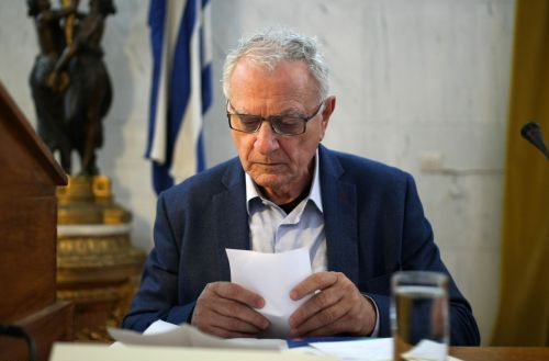 Πέθανε ο Κώστας Χαρδαβέλλας