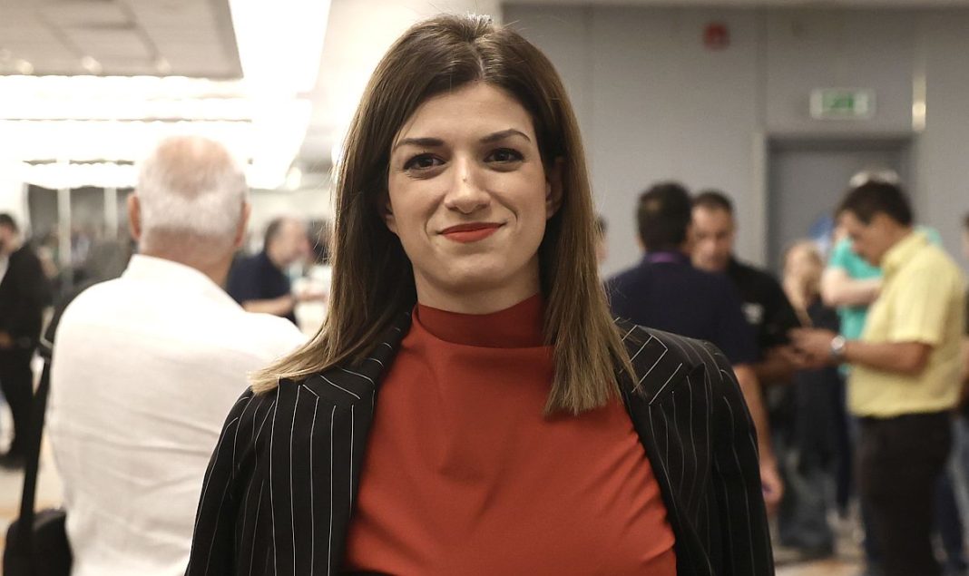 Nοτοπούλου: Πρωταθλήτρια στο κόστος στέγασης, ουραγός στην αντιμετώπιση της φτώχειας η Ελλάδα