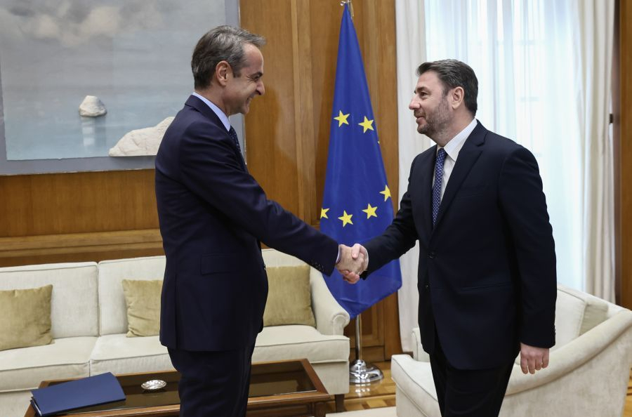 Βενιζέλο η Σακελλαροπούλου για ΠτΔ συζήτησαν Μητσοτάκης – Ανδρουλάκης