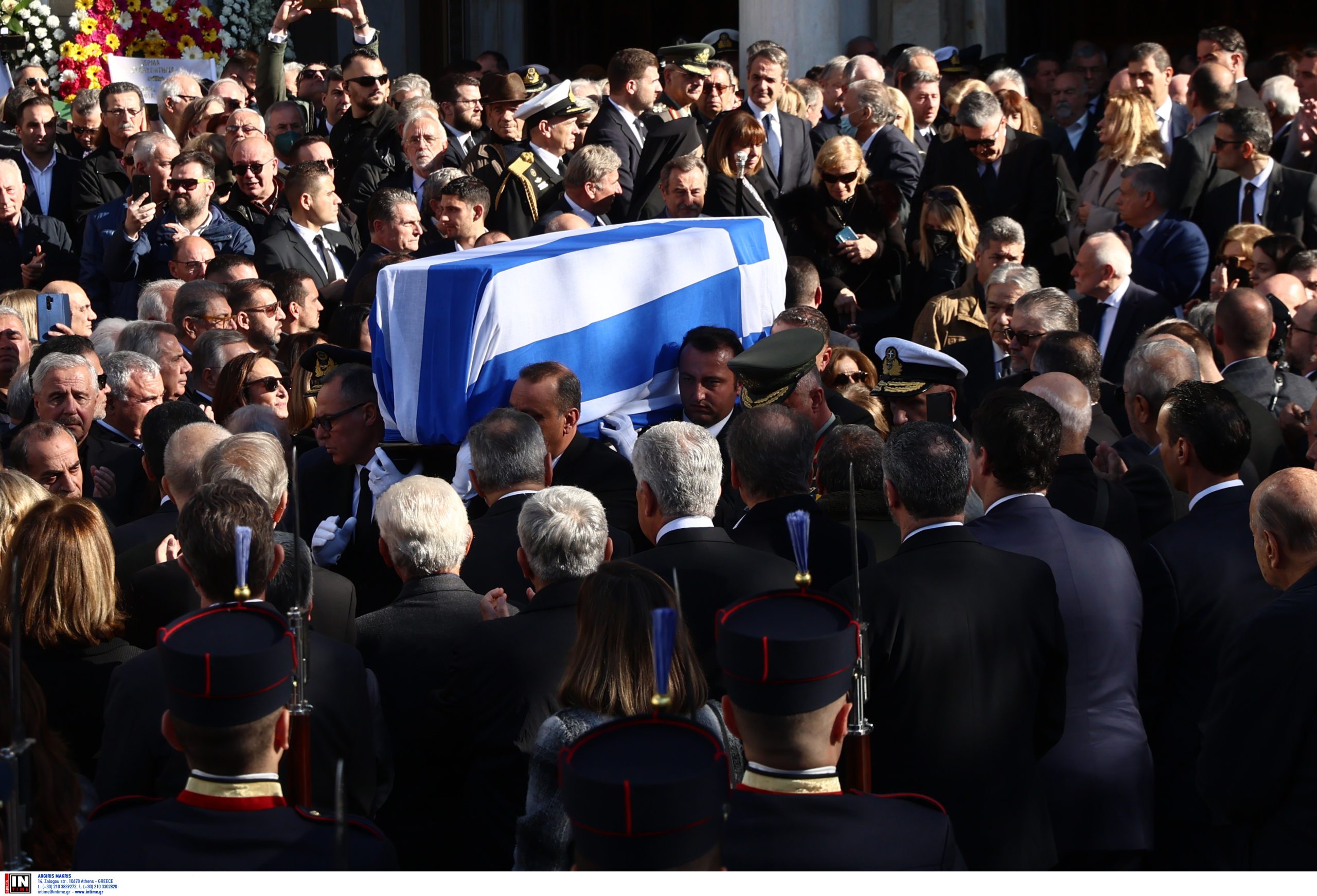 Κώστας Σημίτης: Λιποθύμησε βουλευτής του ΠΑΣΟΚ στην κηδεία του