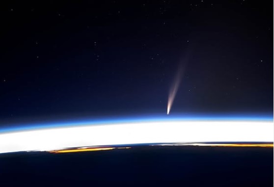 Σπάνιος κομήτης θα περάσει από τη Γη μετά από 160.000 χρόνια – Πού θα είναι ορατός