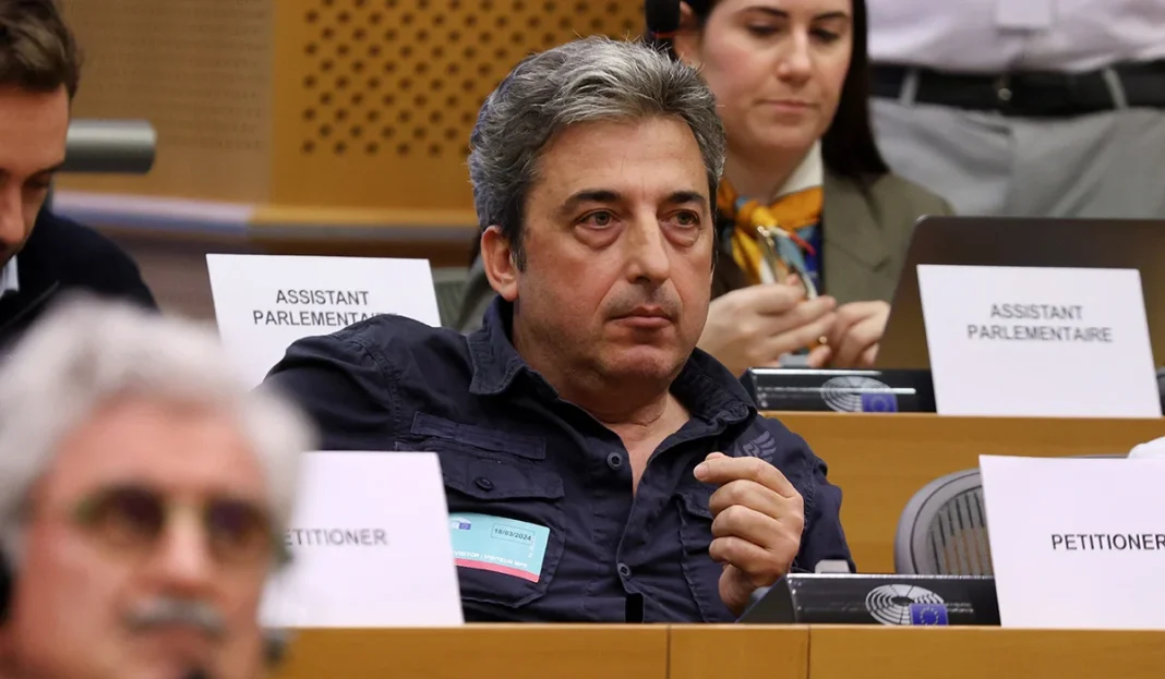 Ασλανίδης για Δέδε: «Η έκθεσή του είναι για τα σκουπίδια»