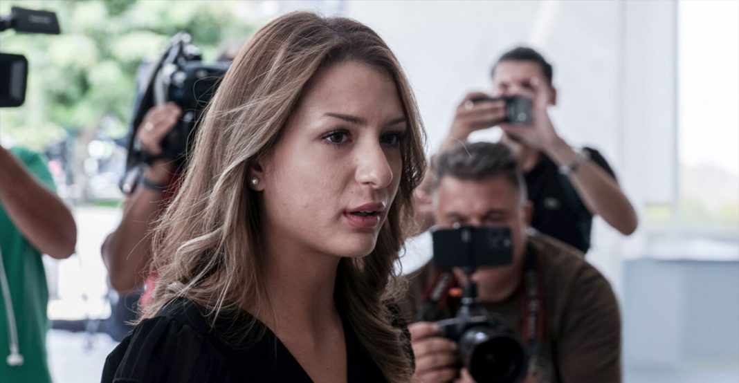 Συνελήφθη η Γεωργία Μπίκα – Οδηγούσε «τύφλα» και έπεσε σε σταθμευμένα οχήματα