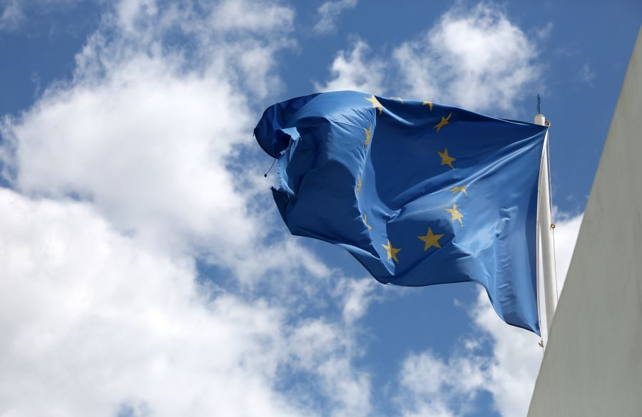 Δασμοί Τραμπ: Πώς θα απαντήσει η Ευρώπη, σύμφωνα με τον Guardian