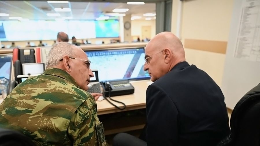 Τι είναι οι έκτακτες κρίσεις που ζήτησε ο Δένδιας στις Ένοπλες Δυνάμεις