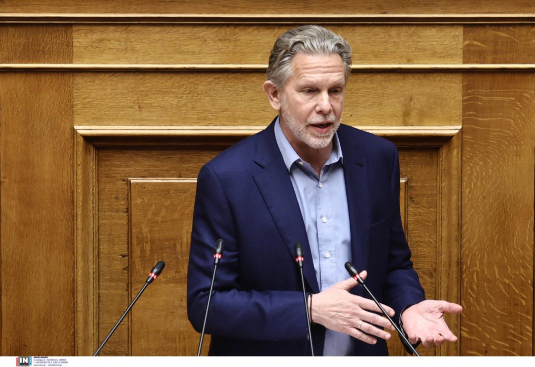 Γερουλάνος: «Η ΝΔ δε θα φύγει ούτε με συμφωνίες κορυφής, ούτε με συγκολλήσεις, ούτε με δελτία Τύπου και παραπολιτική»