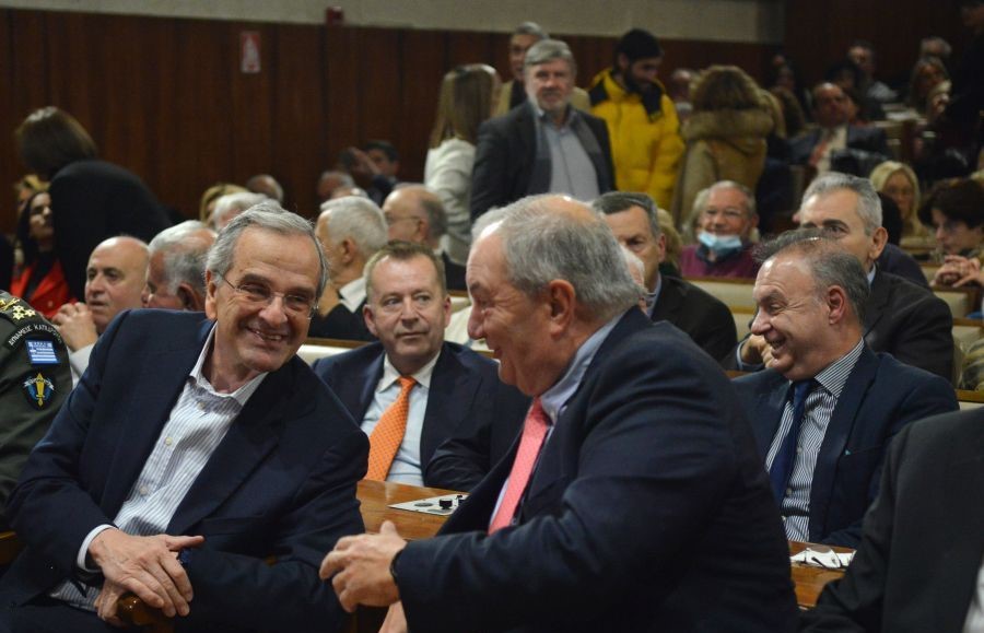 Ρήξη στη ΝΔ: Τα «πυρά» Καραμανλή σε Μητσοτάκη και η πρόταση Τασούλα που δεν ανακουφίζει την κρίση