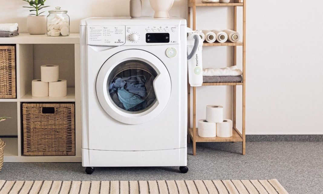 Πλυντήριο ρούχων: Αυτό είναι το «μυστικό» κουμπί που εξοικονομεί έως και 30% ρεύμα