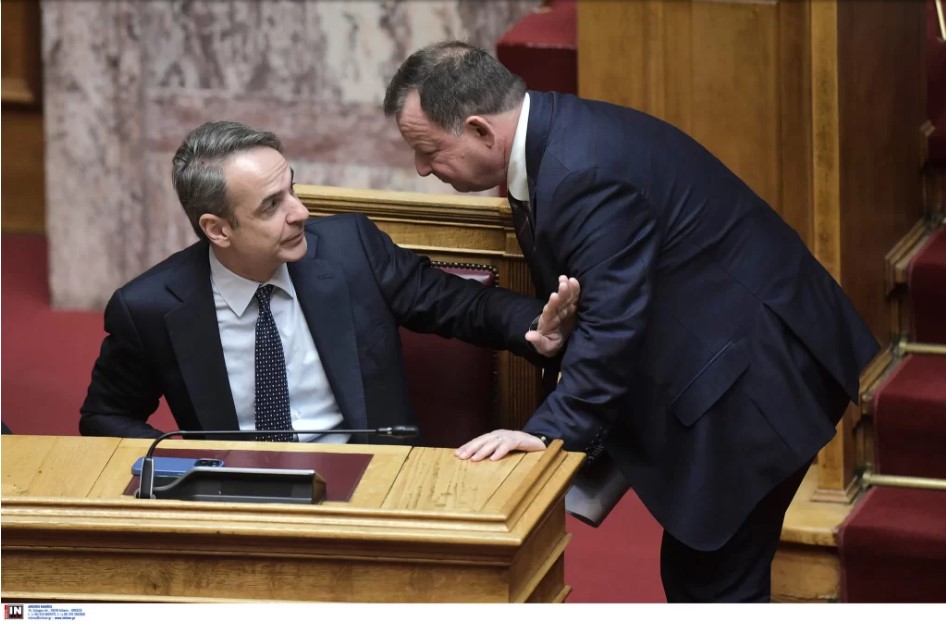 Κουβέντα δεν ήθελε να ακούσει ο Μητσοτάκης από τον Γιόγιακα για τις δηλώσεις του στο Kontra – Τον έσπρωξε