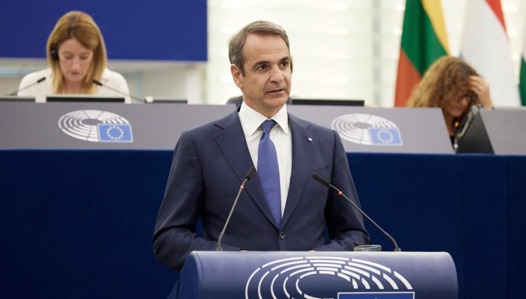 Μητσοτάκης: Ρύθμιση για την αυτόματη αναγνώριση ειδικότητας Ελλήνων ιατρών που επαναπατρίζονται από τις ΗΠΑ