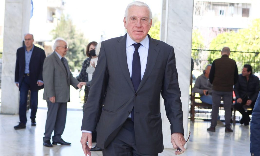 Γιάννος Παπαντωνίου: Δύσκολες ώρες για τον πρώην υπουργό – Καθηλωμένος σε αναπηρική καρέκλα