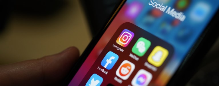 instagram whatsapp facebook influencer