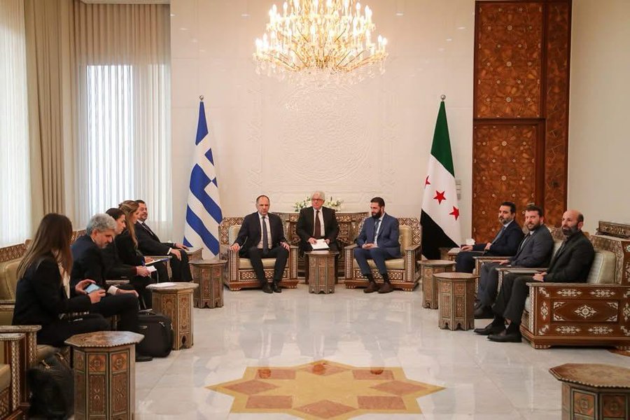 Συνάντηση Γεραπετρίτη – Αλ Σάρα στη Δαμασκό: «Οι νέοι θεσμοί να είναι απολύτως συμβατοί με το Διεθνές Δίκαιο»