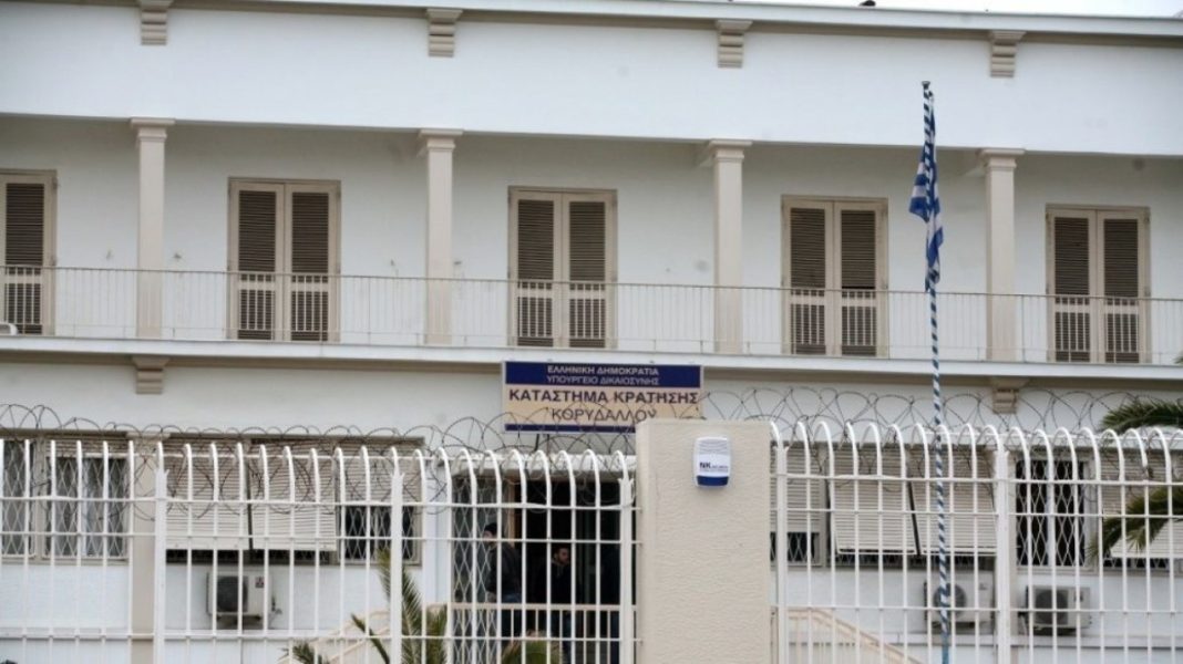 Στο φως διάλογοι – “φωτιά” μεταξύ εμπόρων ναρκωτικών και της διευθύντριας των φυλακών Κορυδαλλού – Οι εξυπηρετήσεις, οι δωροδοκίες υπαλλήλων, οι τρεις εγκληματικές ομάδες και οι καταγγελίες