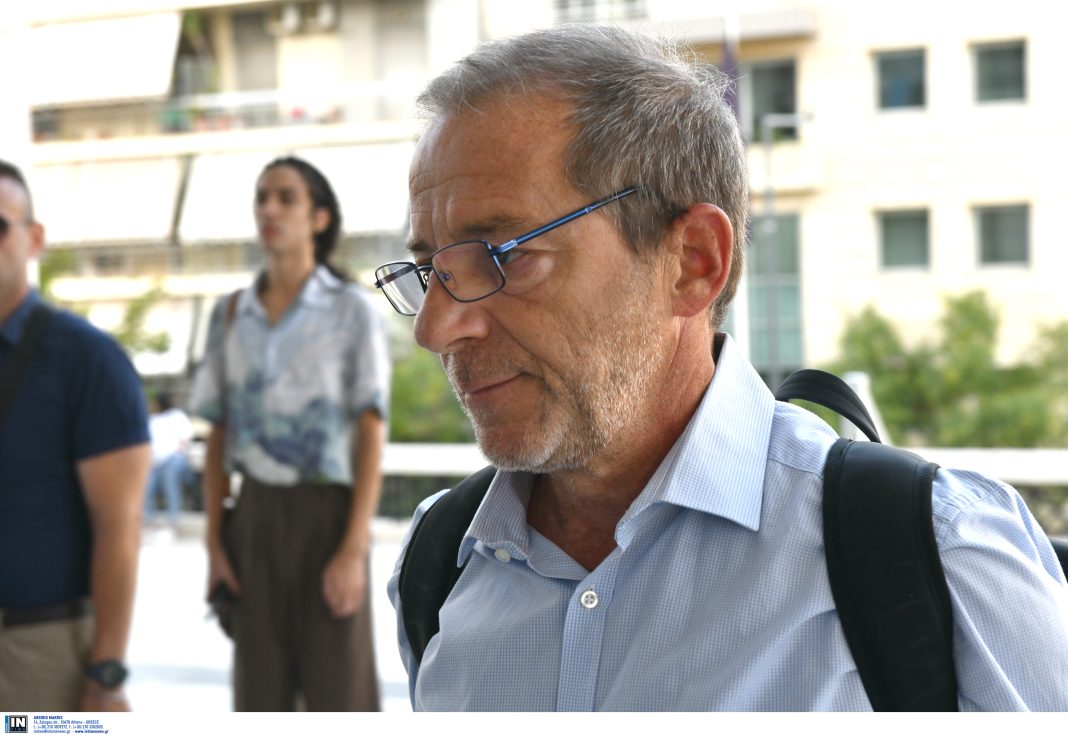 Δημήτρης Λιγνάδης: Αναβλήθηκε για τον Νοέμβριο η δίκη του