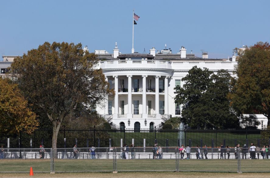 ΗΠΑ: Συναγερμός στην Ουάσινγκτον: Πυροβολισμοί κοντά στον Λευκό Οίκο