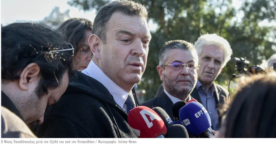 Νίκος Παπαδόπουλος: Η ΝΙΚΗ διαγράφει καθυστερημένα τον βάνδαλο βουλευτή της Εθνικής Πινακοθήκης