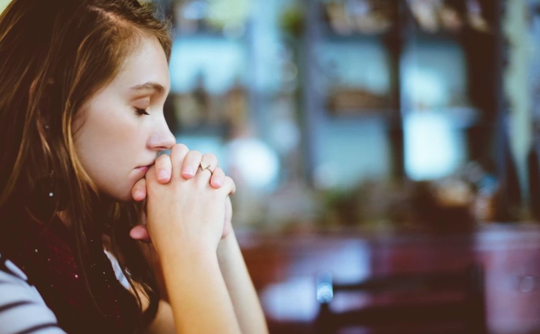 Επίθεση – μυστήριο σε δασκάλα στη Μύκονο: Η συγκινητική επιστολή των γονέων