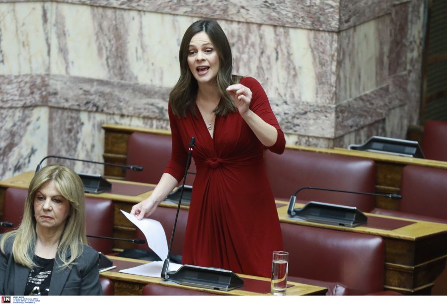 Αχτσιόγλου για καταγγελία πυρονόμου: «Ακόμα μια ψηφίδα στη ροή της συγκάλυψης»