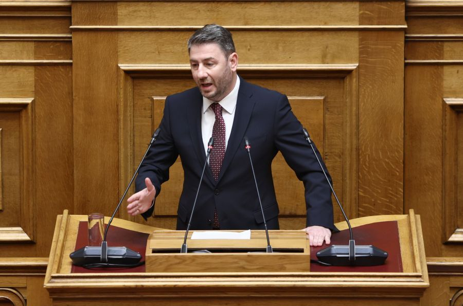 Ανδρουλάκης: «Ο Τριαντόπουλος εκτελούσε εντολές Μητσοτάκη – Φέρτε στη Βουλή το mail»