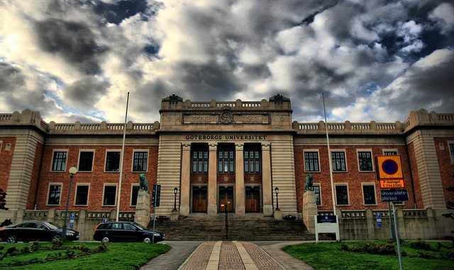 Ινστιτούτο V-Dem: Συνεχής θεσμική οπισθοδρόμηση της Ελλάδας – Στατιστικές δείχνουν αυταρχικοποίηση