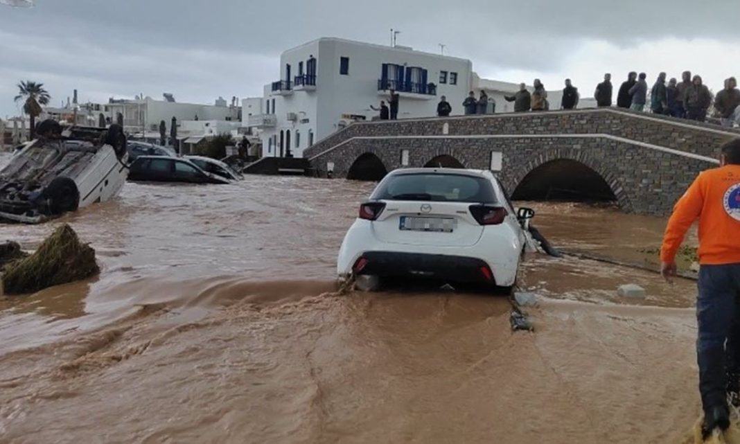 Ήχησε το «112» στην Κρήτη για τα έντονα καιρικά φαινόμενα – Εγκλωβισμένοι οδηγοί