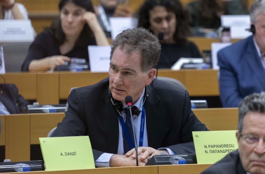 Αδειάζει Ανδρουλάκη ο Νίκος Παπανδρέου: «Στο ΠΑΣΟΚ χρειαζόμαστε απινιδωτή – Εγώ είμαι εναντίον των διαγραφών»