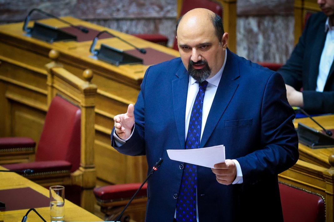 Τα πορίσματα των κομμάτων για την προανακριτική κατά Τριαντόπουλου – Πώς θα κινηθούν ΣΥΡΙΖΑ, Νέα Αριστερά και ανεξάρτητοι βουλευτές