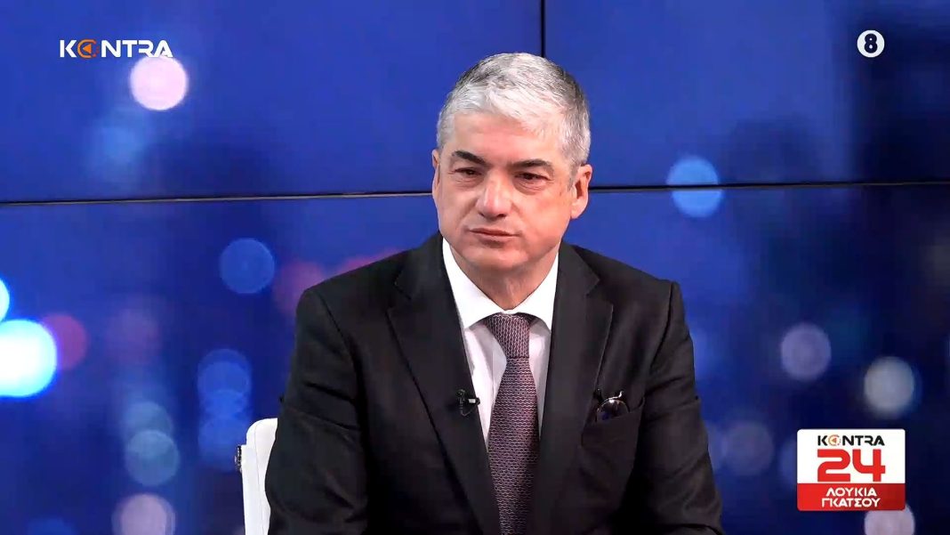 Τέμπη – Θέμης Σοφός: Έπρεπε να κληθεί ο Μητσοτάκης στην εξεταστική επιτροπή – Πλησιάζει η παραγραφή για Τριαντόπουλο και Καραμανλή