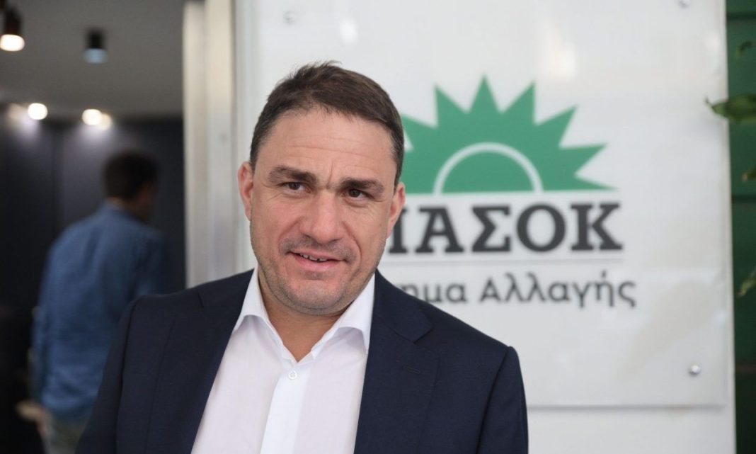 Κώστας Τσουκαλάς