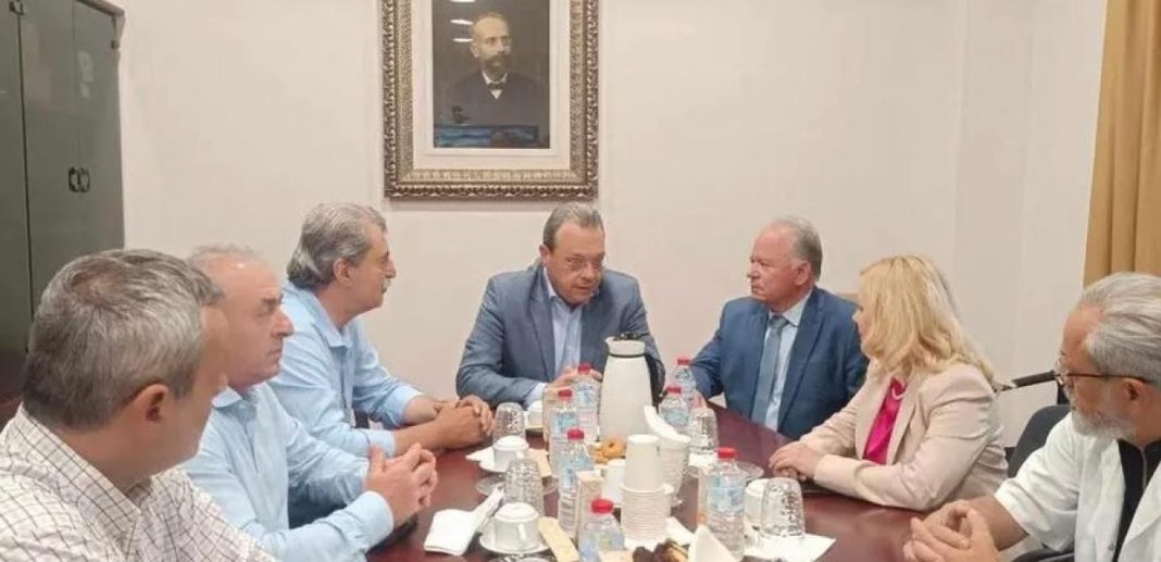 Σωκράτης Φάμελλος – Ηράκλειο: Από το Βενιζέλειο νοσοκομείο ξεκίνησε η περιοδεία του προέδρου του ΣΥΡΙΖΑ-ΠΣ