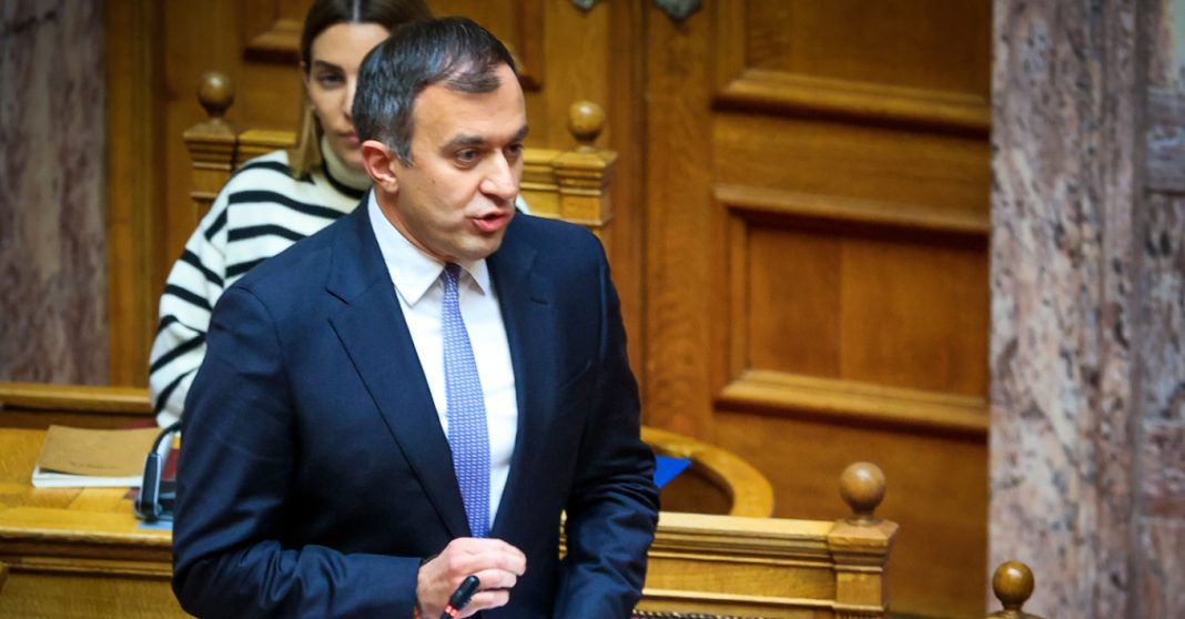 Χατζηβασιλείου: Αν το θεωρεί απλό, γιατί το ΠΑΣΟΚ επί των ημερών του δεν πέτυχε άρση του casus belli;