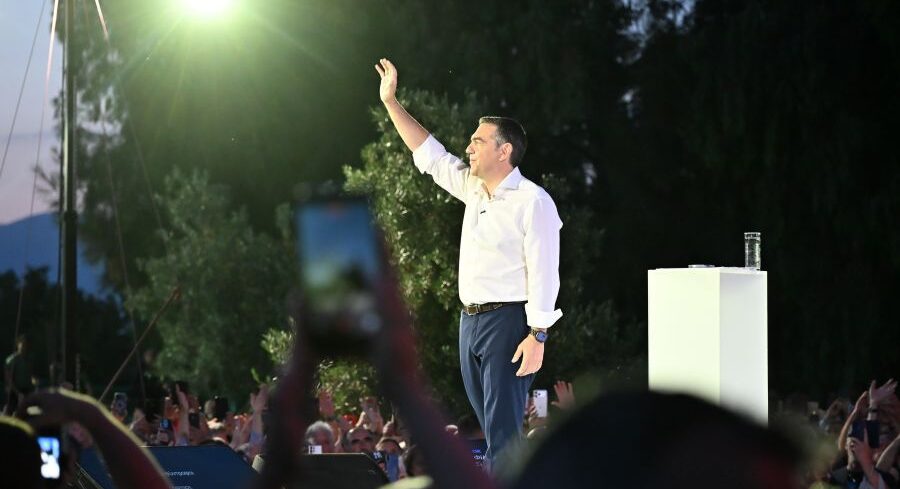 Η ΕΛΑΣ του Αλέξη Τσίπρα εγκαινιάζει το νέο πολιτικό σκηνικό